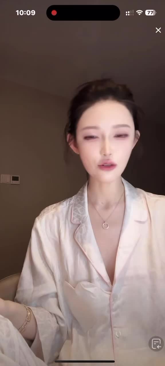 五月精选免费视频 (1).MP4